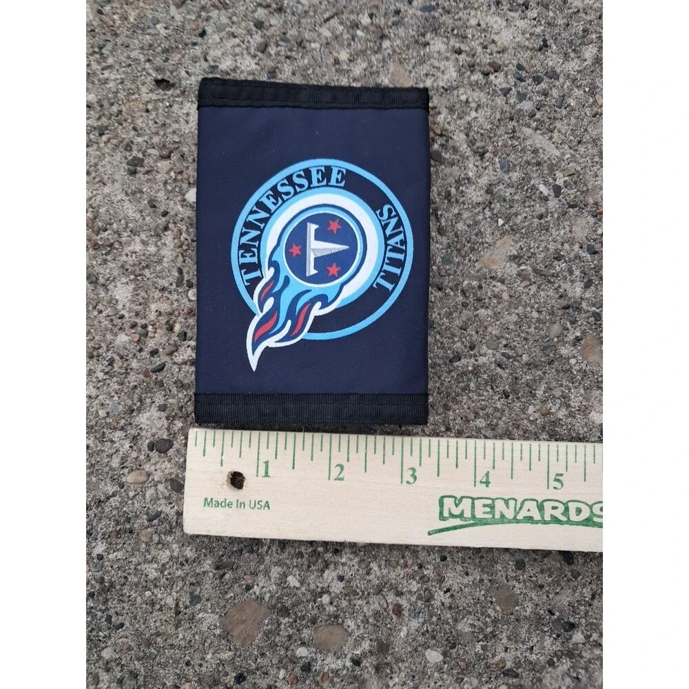 Tennessee Titans Wallet Blue Logo Collectible Inner Pockets Photo Sleeve